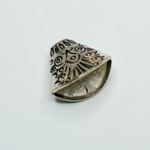Charm small 29